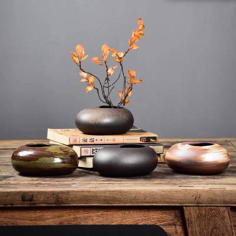 Gohobi Handmade Ikebana Round Vase: Matt Black Gohobi (We cover import duties)